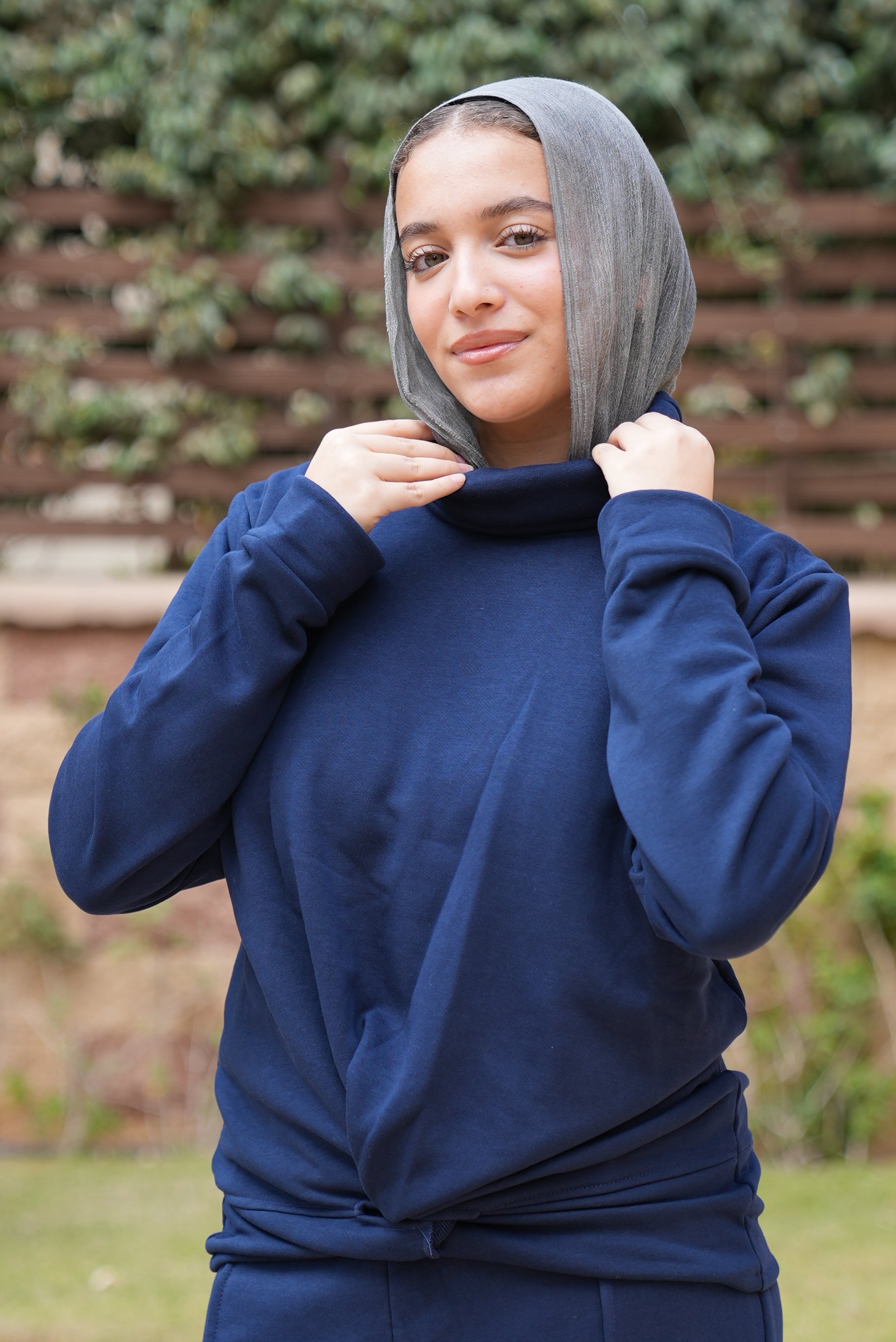 Front knot Melton Set for Women