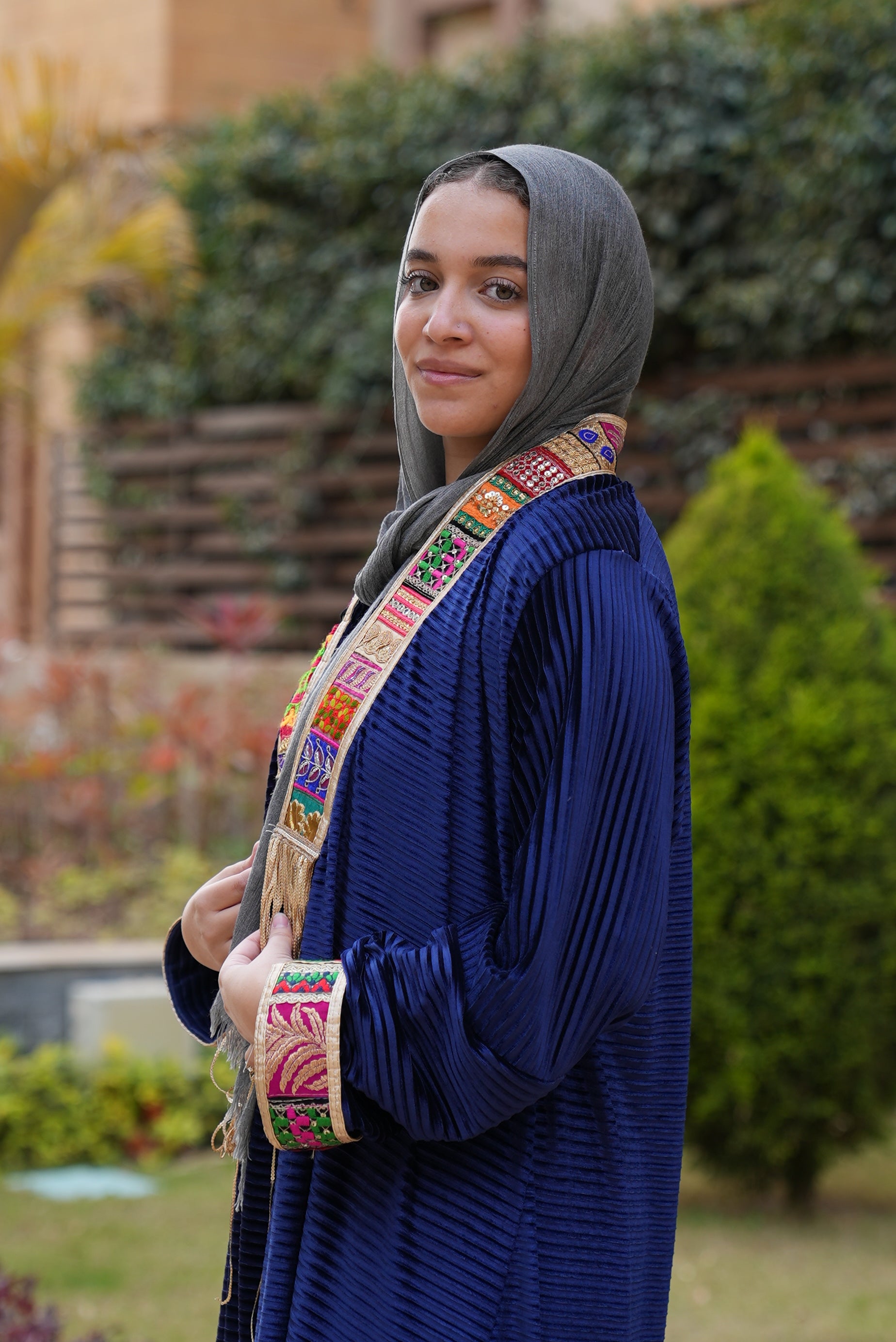 Royal blue plisse' velvet kaftan